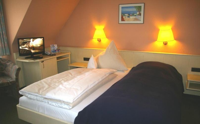 Zum Treuen Bartel Hotel Markgroningen Bilik gambar